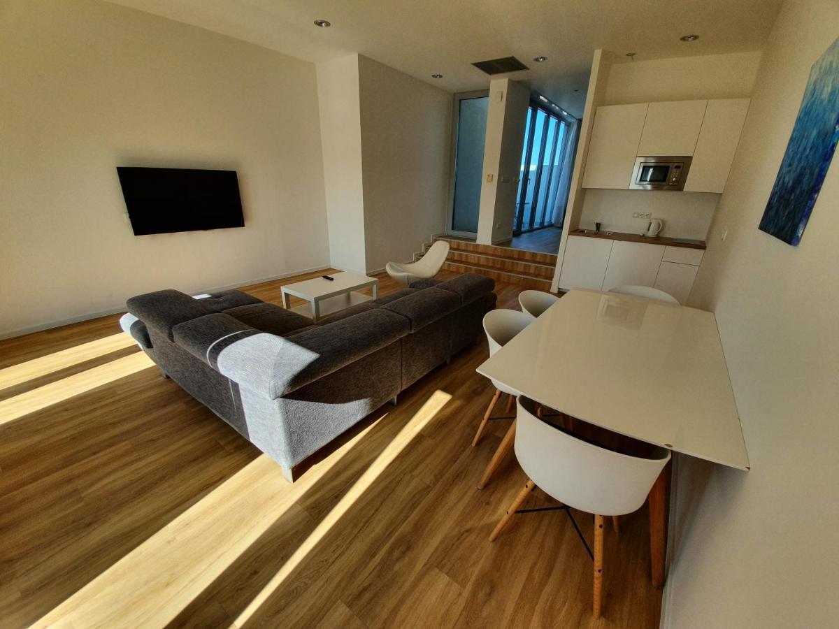 Vn17 Apartments Прага Экстерьер фото