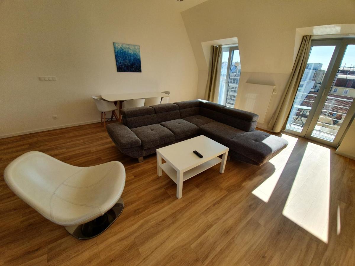 Vn17 Apartments Прага Экстерьер фото