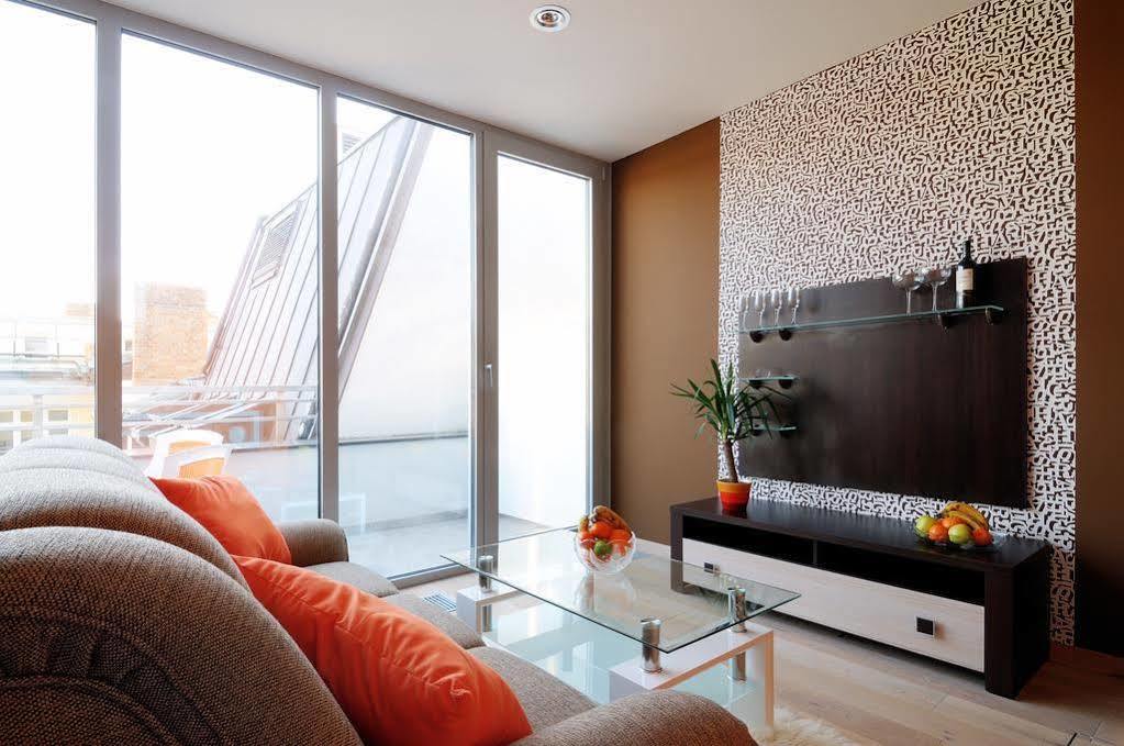 Vn17 Apartments Прага Экстерьер фото