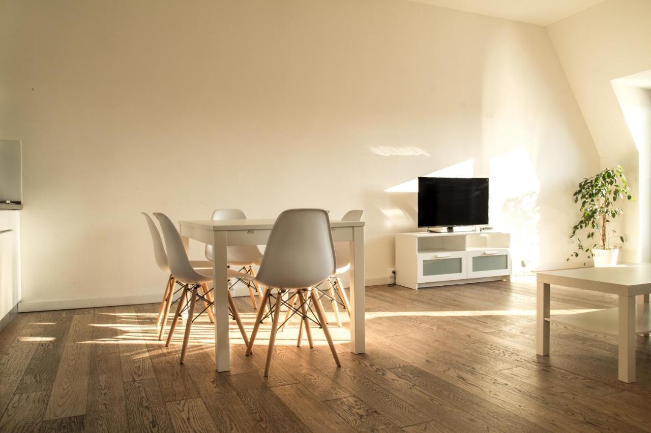 Vn17 Apartments Прага Экстерьер фото
